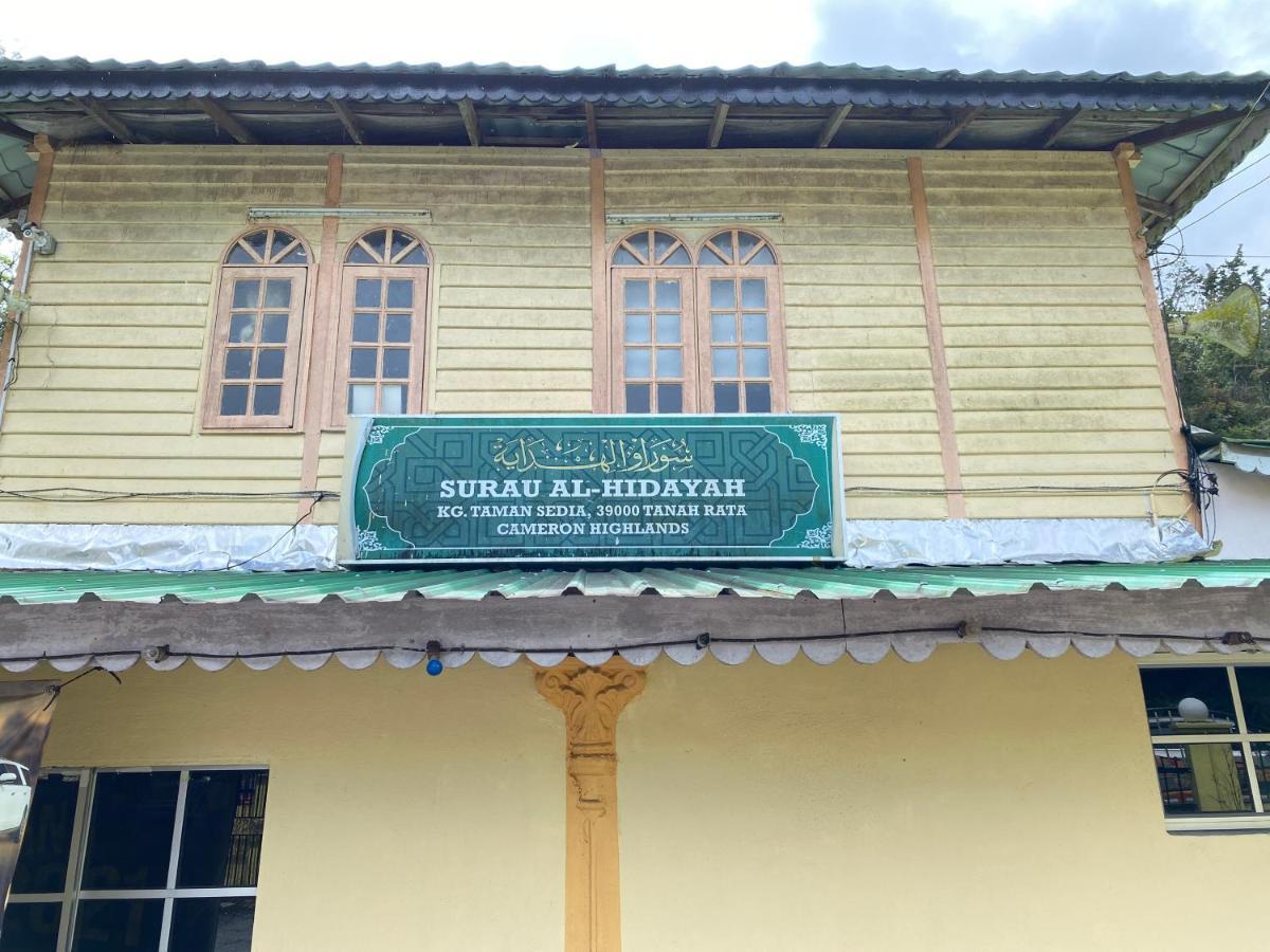 Aiza Homestay Opposite Abang Strawberry Taman Sedia Tanah Rata Eksteriør bilde